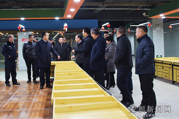 成少平带队调研督查林水路社区(便民)市场建设运营管理及林水路健康巷综合秩序整治工作