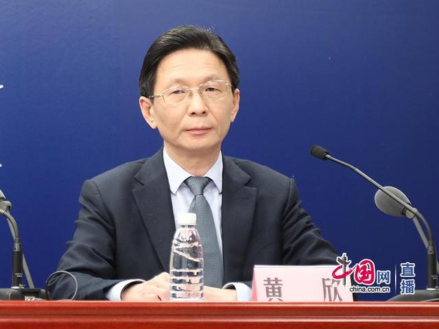 中国发布丨返程中如何在飞机、火车上避免感染病毒?收发快递能感染吗?权威回应来了