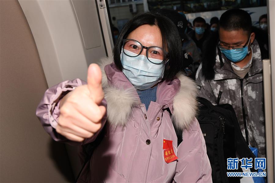(在习近平新时代中国特色社会主义思想指引下——新时代新作为新篇章·习近平总书记关切事·图文互动)(4)打好防控“主动仗”——各地精准施策坚决遏制疫情蔓延