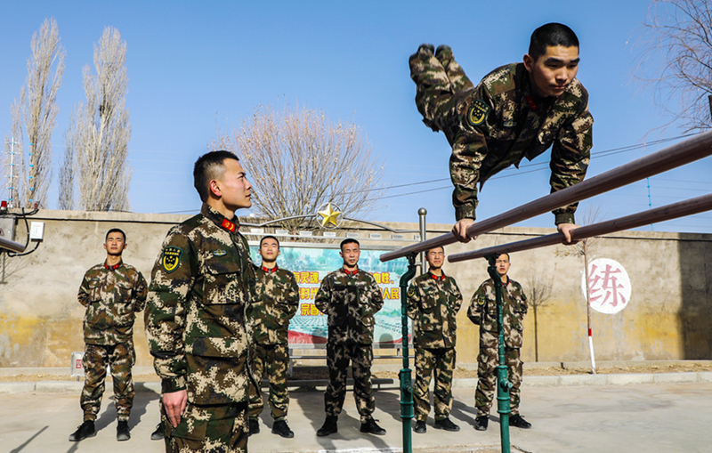 甘肃武警：练兵战“疫”两不误（组图）