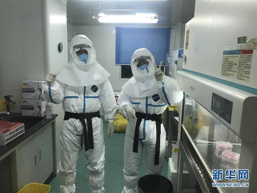 (一线抗疫群英谱·图文互动)(4)三千里驰援的“病毒侦察兵”