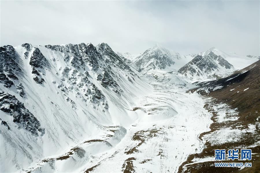 （美丽中国）（7）春日巴尔斯雪山