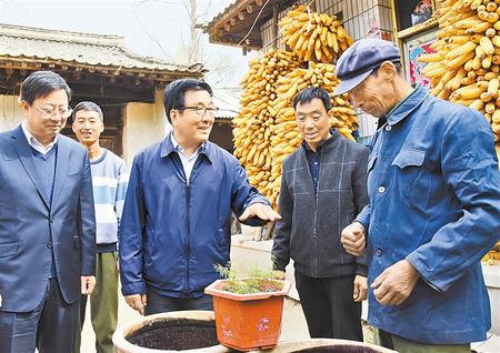 林铎在天水市调研脱贫攻坚工作时强调 完善挂牌督战机制 见底见效整改问题 确保如期高质量打赢脱贫攻坚收官战