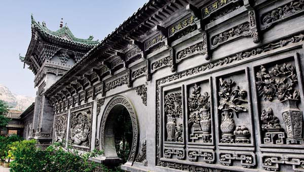 中国彩陶之乡、中国花儿之乡、中国砖雕之乡