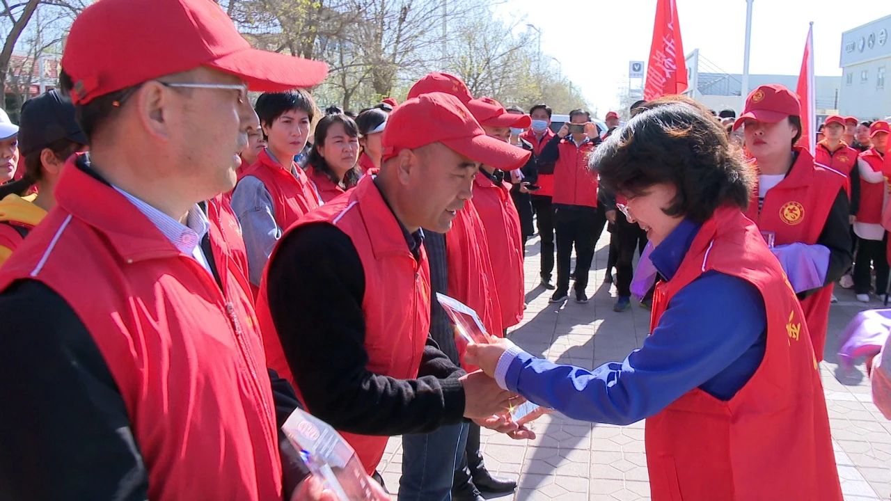 金昌市举行“包街包帮”最美志愿者颁奖活动 张永霞常守远王富民李盛刚出席