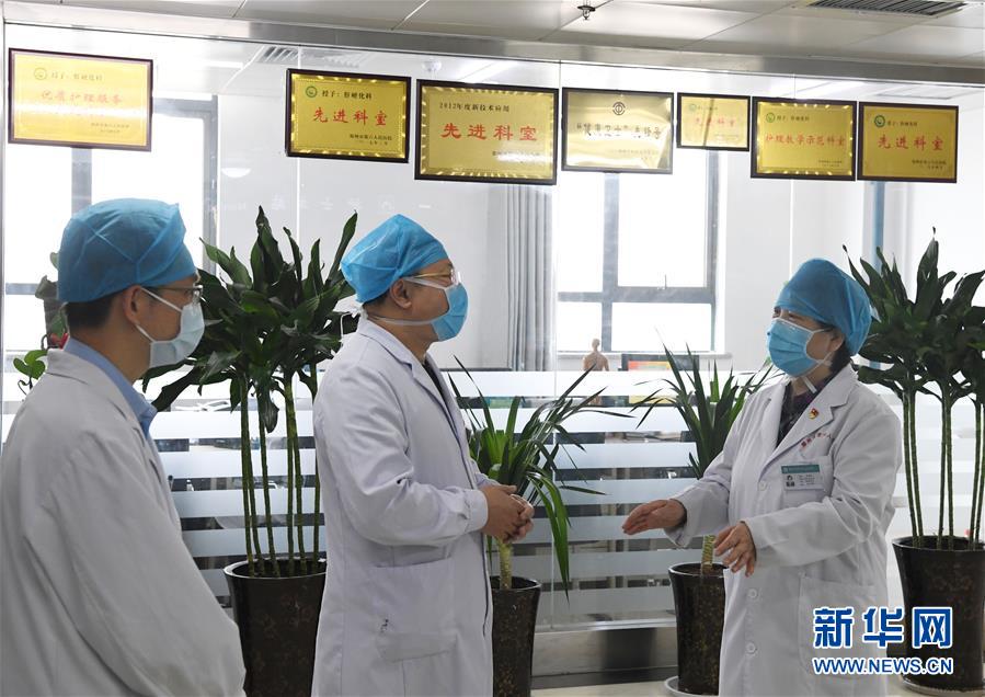 (抗疫中的真善美·图文互动)(3)坐着轮椅上前线——“疫”无反顾的“老兵”马淑焕