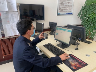 2.东乡县税务局业务骨干录制电子税务局办理业务教程视频.jpg