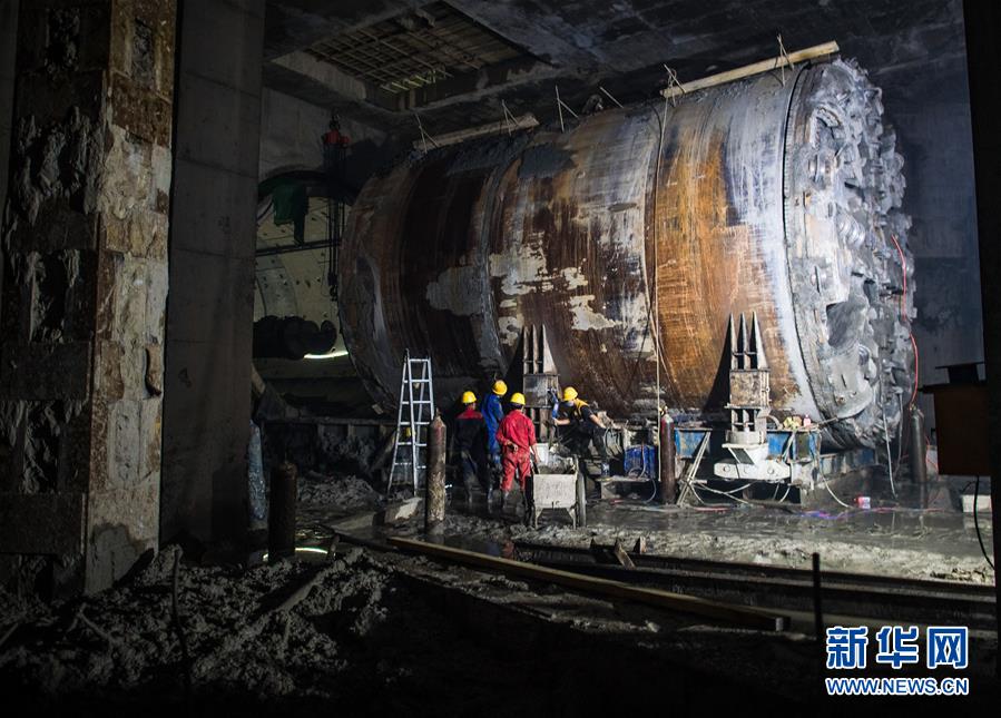 （经济）（1）武汉地铁8号线二期项目稳步推进