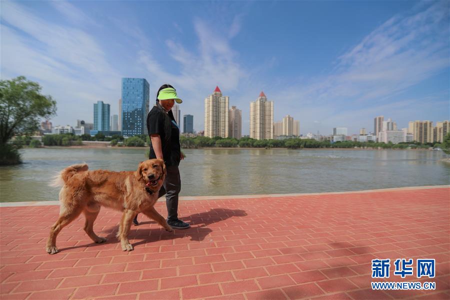 （社会）（5）黄河兰州段20公里健身步道循环圈即将建成投用