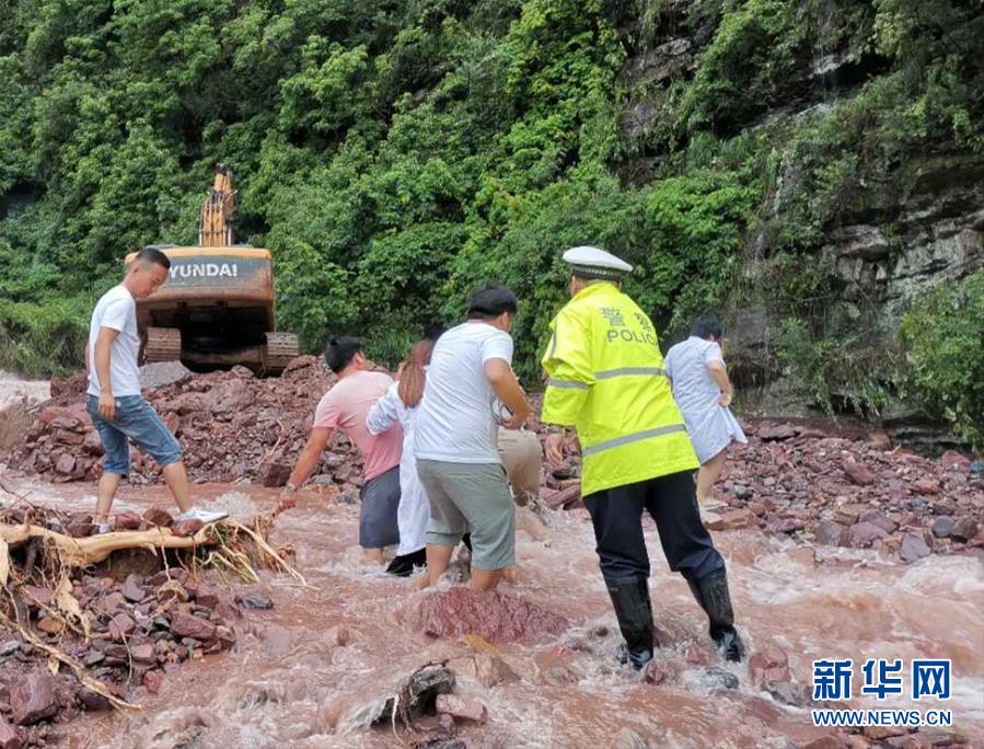 (新华全媒头条·图文互动)(11)把确保人民生命安全放在第一位——聚焦当前我国防汛救灾工作