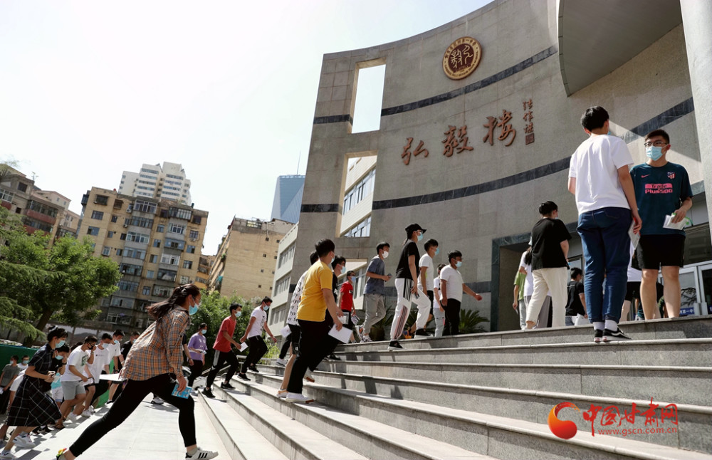 高考生持准考证可免费乘坐兰州交发建集团出租车、三县一区公交车