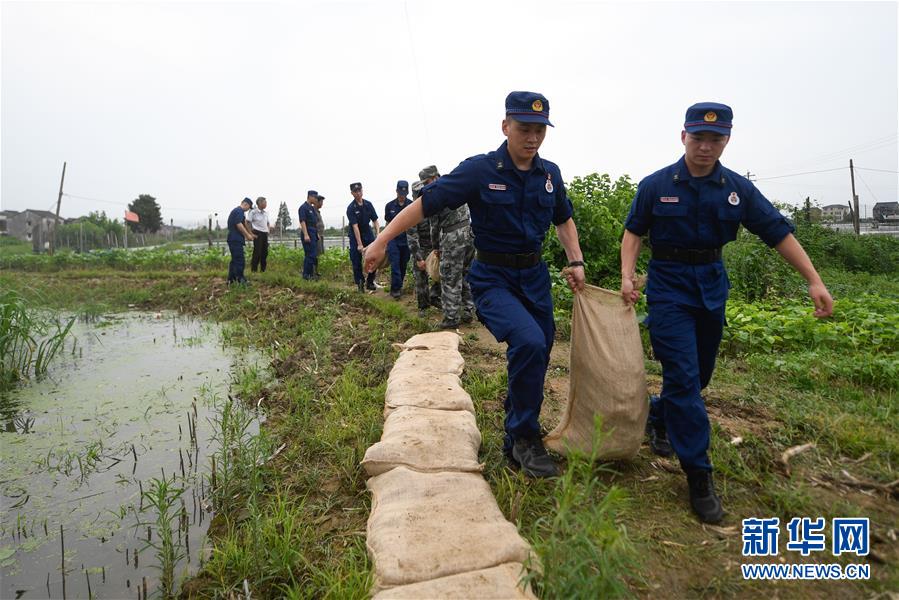 （防汛抗洪）（4）浙江湖州：密切监测 防汛避险