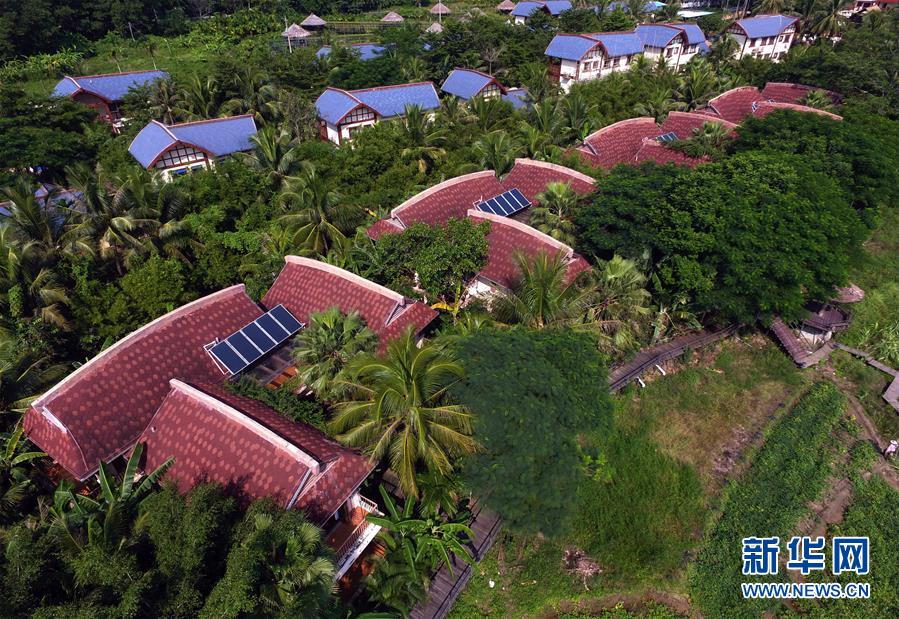(新华全媒头条·走向我们的小康生活·图文互动)(2)留住乡愁留住美——千村竞秀缀琼州