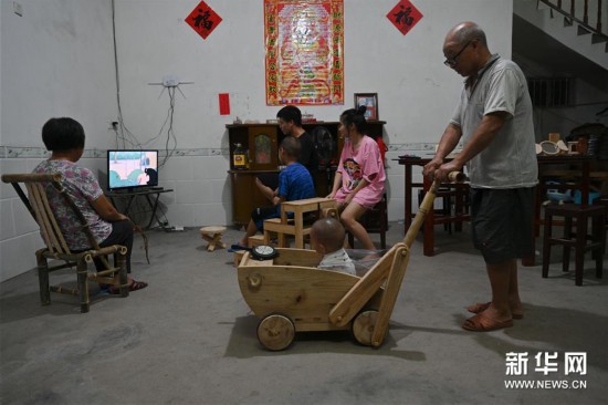 (图片故事)(14)木匠爷爷“退休”后