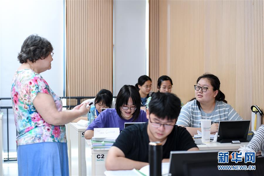 (新华全媒头条·图文互动)(5)创造新时代中国特色社会主义的更大奇迹——以习近平同志为核心的党中央关心经济特区发展纪实