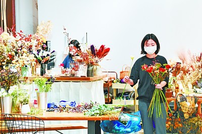 特区精神:敢为天下先 勇当“拓荒牛” 特区精神:敢为天下先 勇当“拓荒牛”