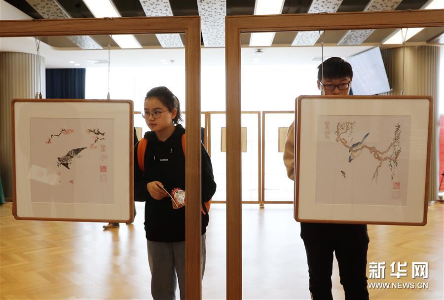 （文化）（7）“国家级非物质文化遗产木版水印艺术作品展”在同济大学揭幕