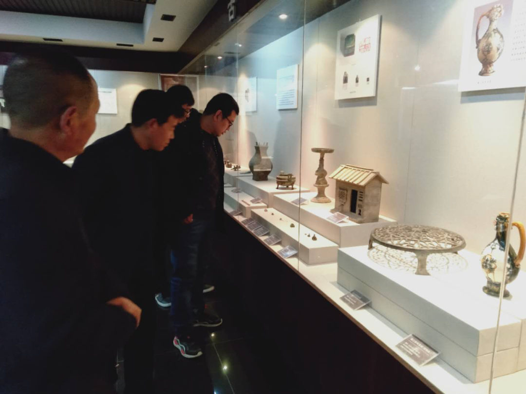 武山县博物馆来博物馆开展馆际交流活动3.png