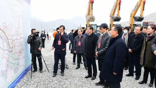 甘肃省自主修建的天水至陇南铁路开工