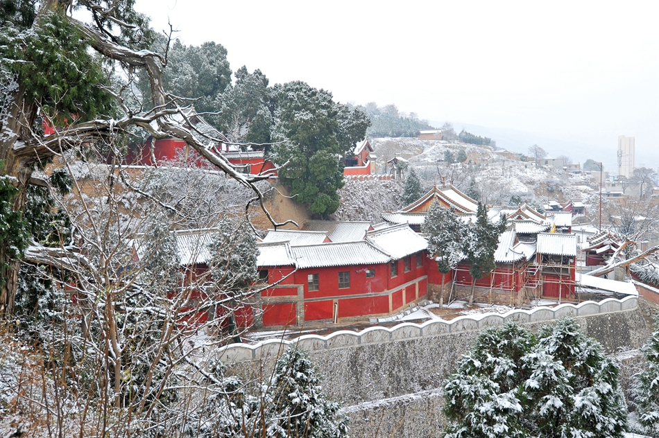 雪后的天水玉泉观，仿佛回到了古秦州