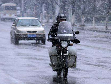 甘肃大部出现雨雪天气