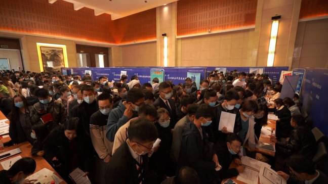 《无极五平台注册登录_兰州新区年新增人口10.4万人，实有人口已达46.5万》