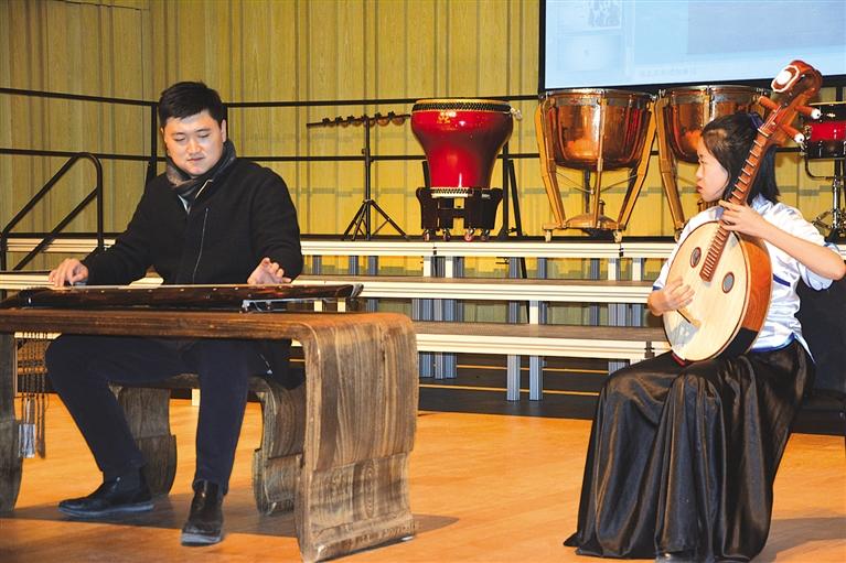 卓然做客“金城文化沙龙”弘扬古琴文化