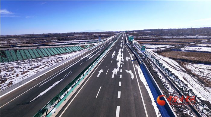 探访张扁高速:贯通川渝大通道 一路风景望祁连