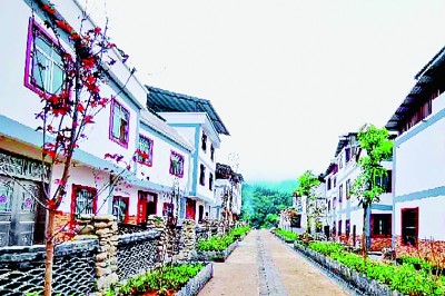 黄文秀生前所驻村告别贫困 黄文秀生前所驻村告别贫困