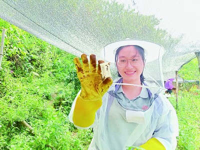 黄文秀生前所驻村告别贫困 黄文秀生前所驻村告别贫困