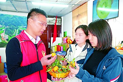 黄文秀生前所驻村告别贫困 黄文秀生前所驻村告别贫困