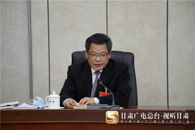 《无极五平台注册登录_任振鹤在甘肃团审议政府工作报告时说，报告恪守初心坚定决心提振信心鼓舞民心》