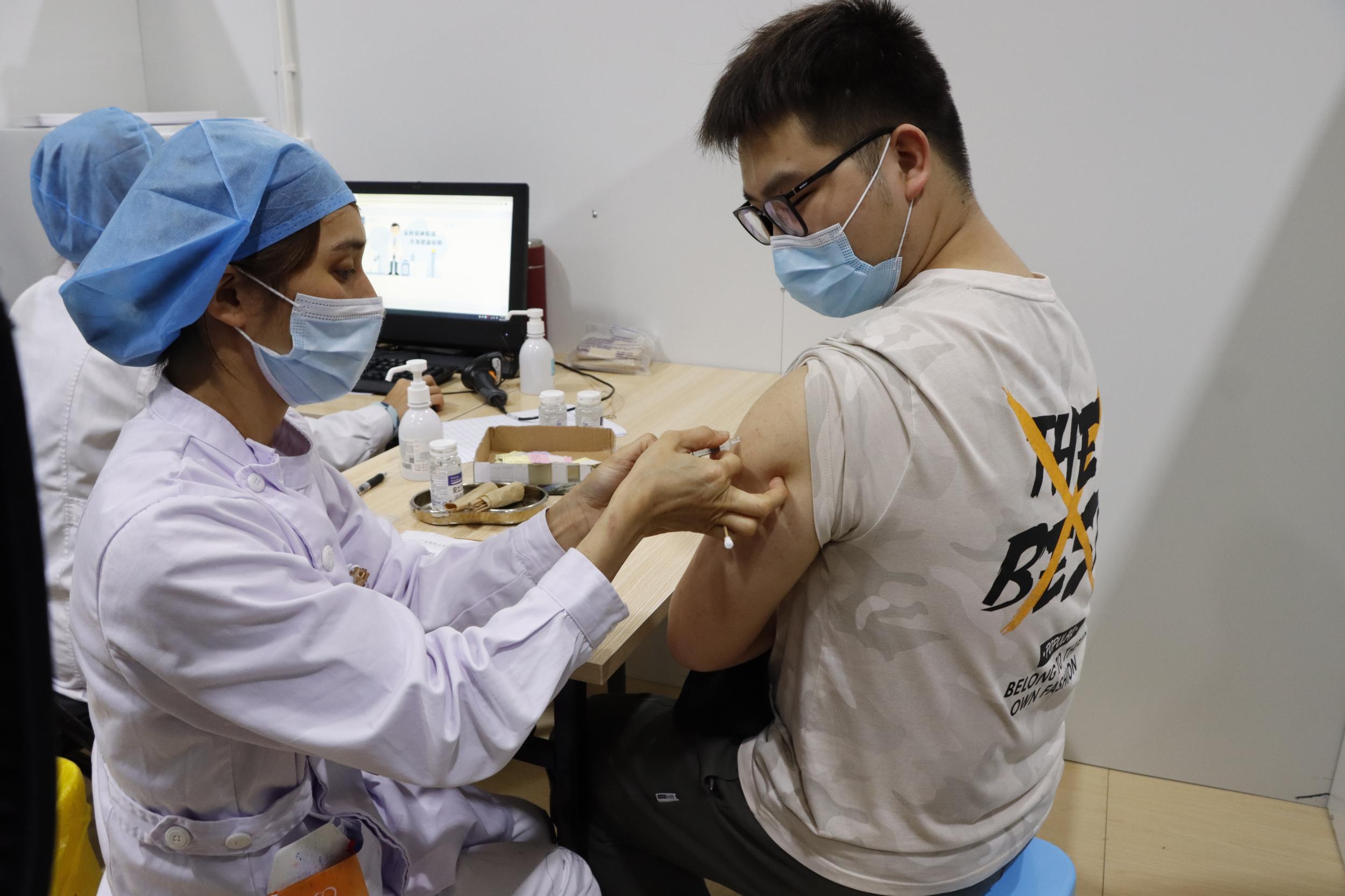 广东医科大学接种现场
