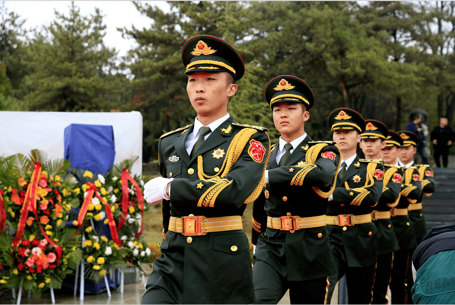 《无极五登陆地址_清明节，陈红军烈士与儿子首次“见面”……》