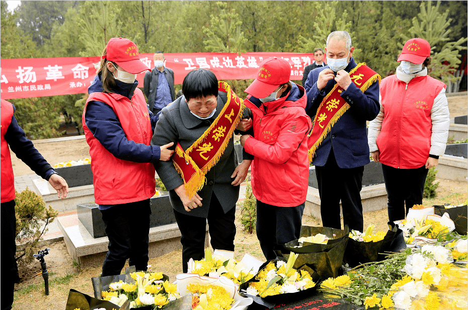 《无极五登陆地址_清明节，陈红军烈士与儿子首次“见面”……》