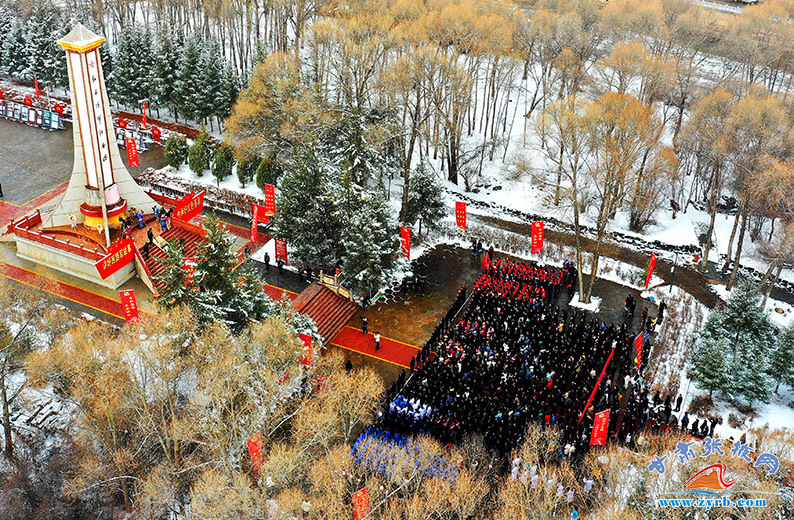 张掖肃南：清明祭英烈 传承红色精神