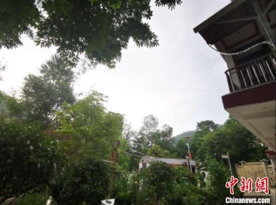 2020年07月9日拍摄于陇南康县境内美丽乡村--凤凰谷。 殷春永 摄 2020年07月9日拍摄于陇南康县境内美丽乡村--凤凰谷。 殷春永 摄