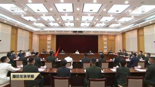 《无极5平台网址_英雄团长祁发宝再次公开亮相，头上伤痕令人心疼》