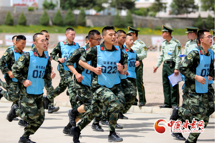 甘肃武警：冲刺！向着心中的军校梦