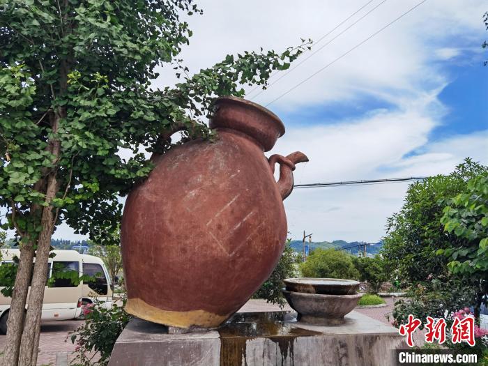 图为花茂村。 周燕玲 摄 图为花茂村。 周燕玲 摄