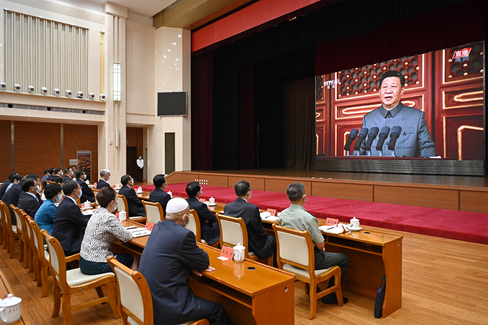 《无极5注册平台_甘肃省级领导同志在兰集体收看庆祝中国共产党成立100周年大会直播》