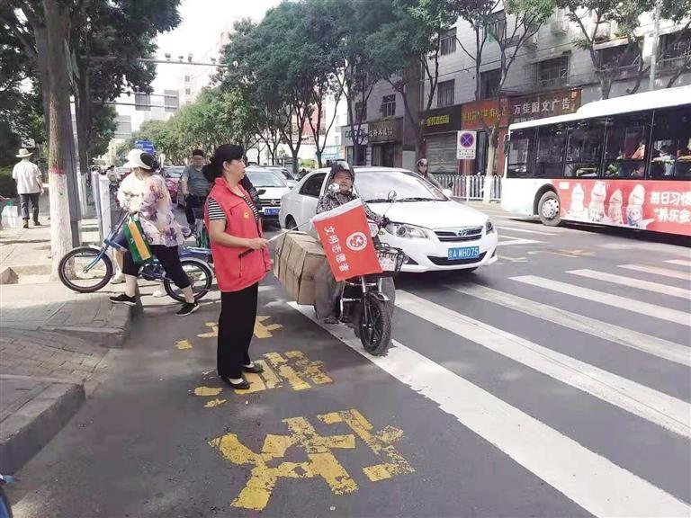 文明出行助力城市文明更进一步 兰州干部职工多种方式践行绿色出行