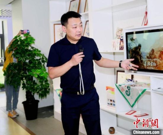 图为祁勇盛工作照。 岚沐文体旅创意产业园供图 图为祁勇盛工作照。 岚沐文体旅创意产业园供图