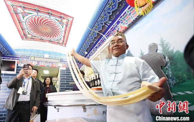 “环西部火车游”优化“赏秋线路”:升级“专列游四方”服务