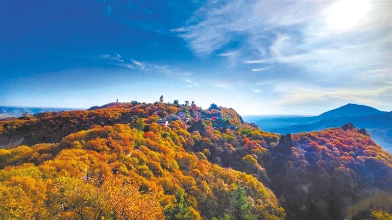 平凉崆峒山 天水麦积山 临夏松鸣岩赏红叶观云海听松涛