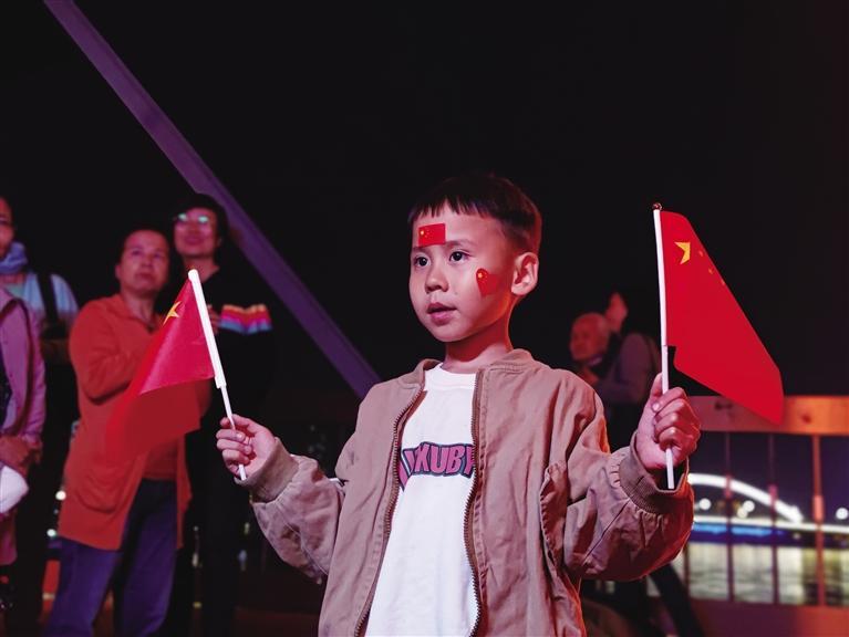 黄河少年 献歌母亲 共青团兰州市委举办庆祝中华人民共和国成立72周年主题快闪