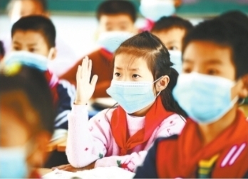 “这里的孩子更需要我们” 这些老师用爱守住了乡村小学