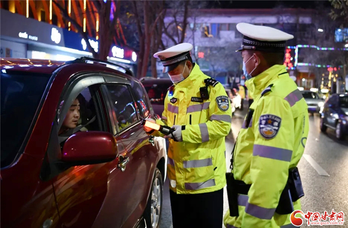 【警察节特刊】2021年甘肃查处1194万起交通违法 161万人申领“电子驾照”