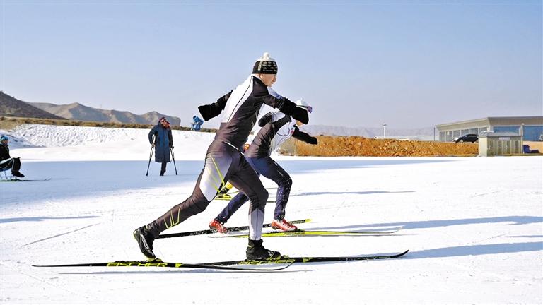 备战2022北京冬残奥会丨国家集训队厉兵秣马白银雪道