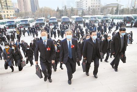 凝聚共识力量 共绘发展蓝图——政协甘肃省十二届五次会议开幕侧记